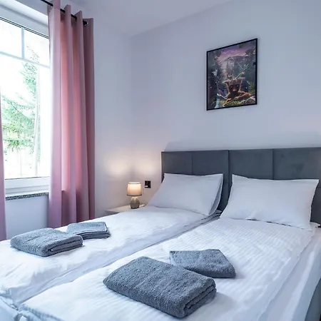 דירה Przystanek Karkonosz שצ'קלארסקה פוראובה